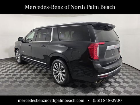 Used 2021 GMC Yukon XL Denali w/ Denali Ultimate Package image 4