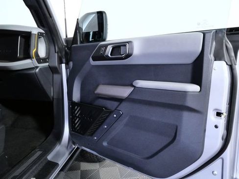 Used 2023 Ford Bronco Badlands AWD/4WD image 9