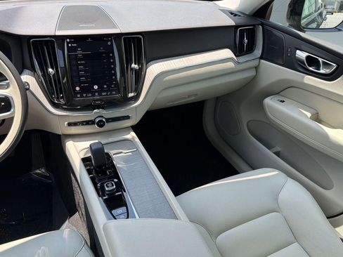 Certified 2024 Volvo XC60 T8 Plus w/ Climate Package AWD/4WD image 27