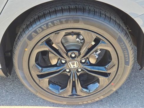 Certified 2025 Honda Accord SE image 11