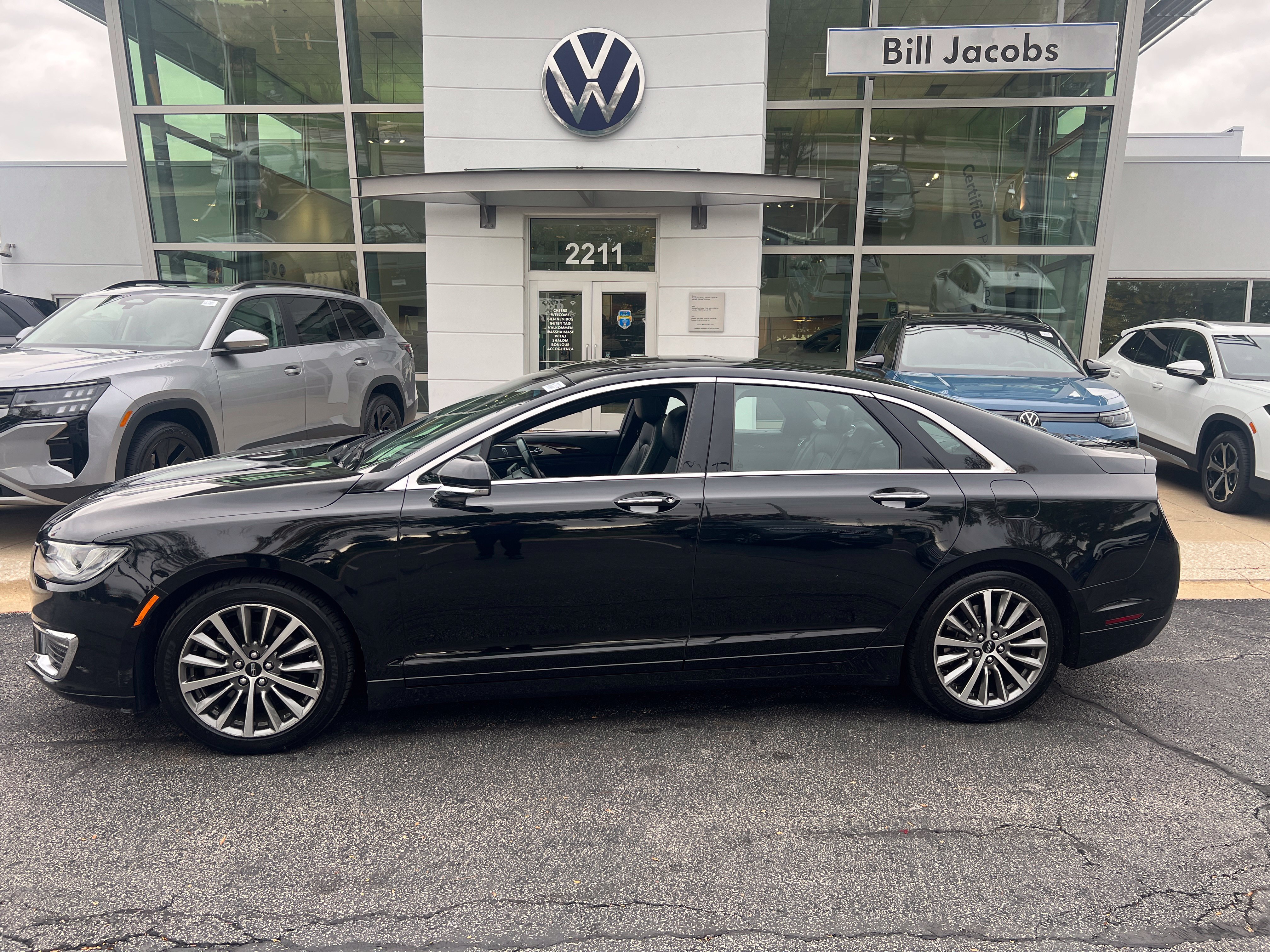 Used 2018 Lincoln MKZ Select w/ Select Plus Package FWD image 30