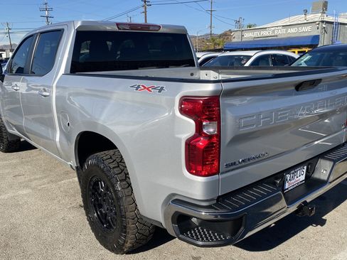 Used 2022 Chevrolet Silverado 1500 LT AWD/4WD image 10