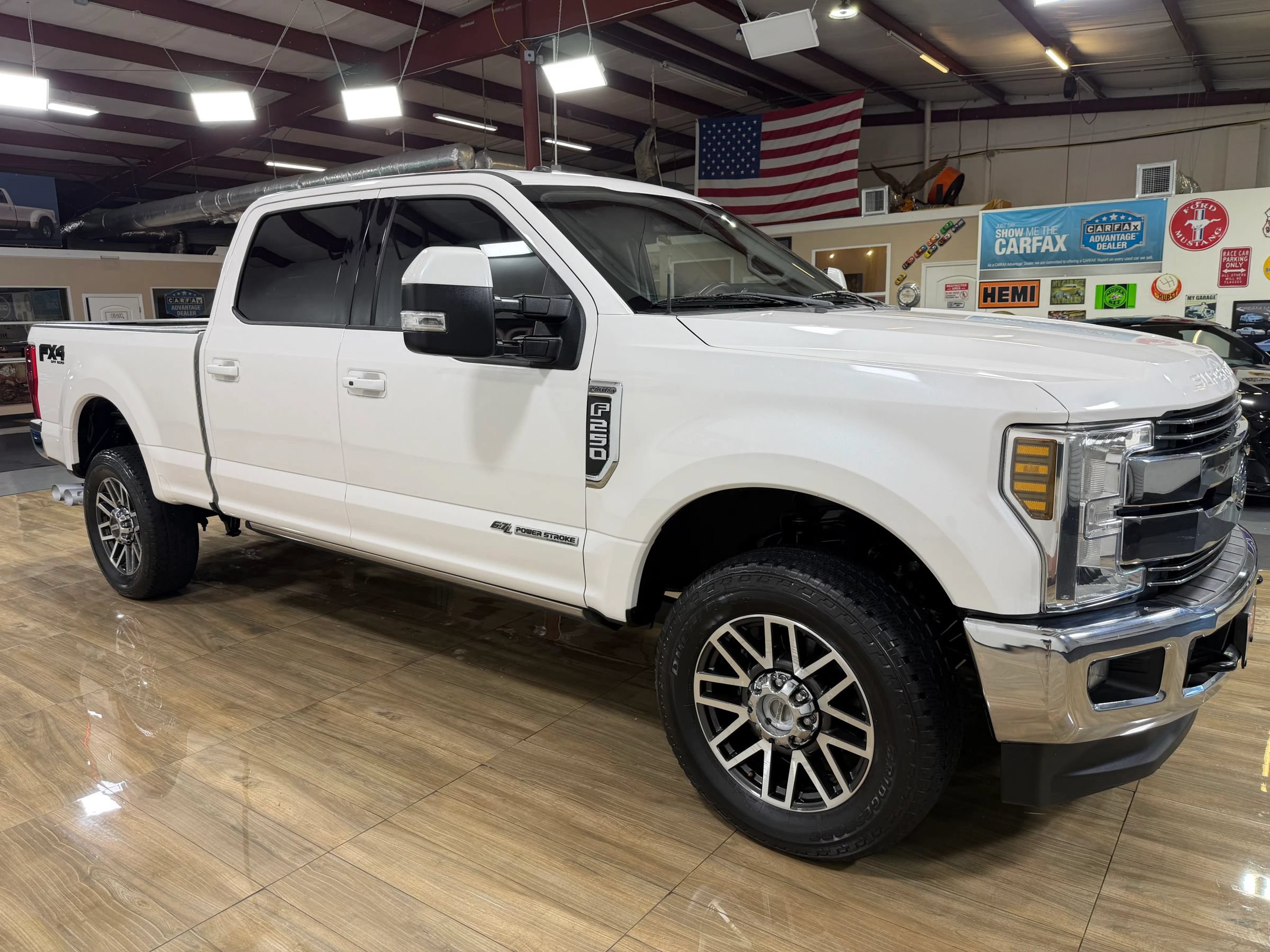Used 2018 Ford F250 Lariat w/ Lariat Ultimate Package AWD/4WD image 4