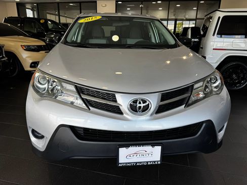 Used 2015 Toyota RAV4 LE FWD image 8