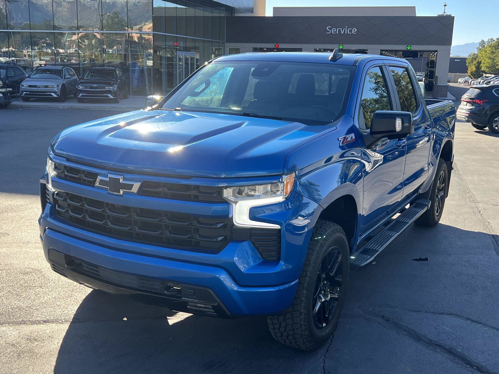 Used 2022 Chevrolet Silverado 1500 RST AWD/4WD image 9
