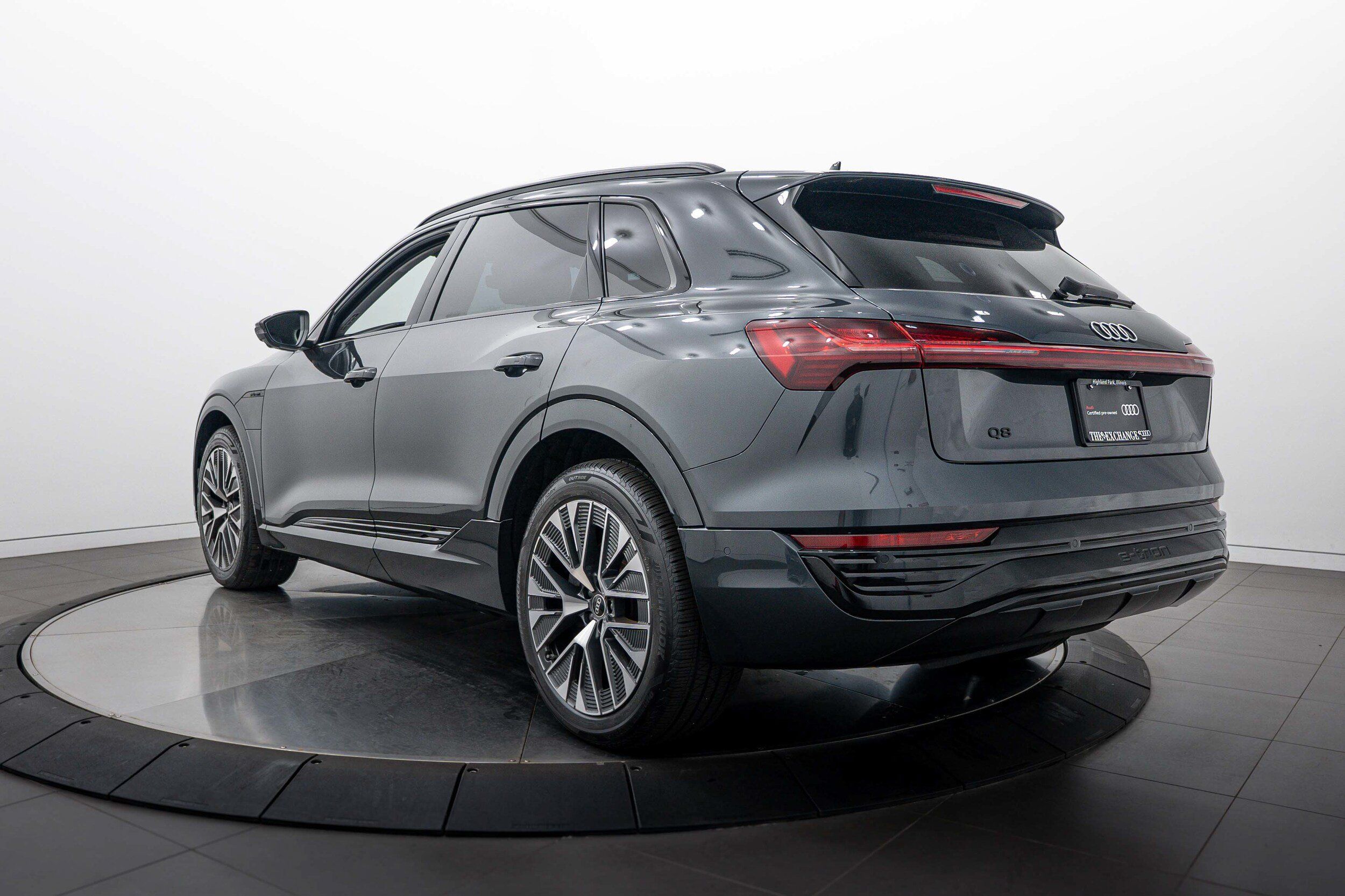 Certified 2024 Audi Q8 e-tron Prestige w/ Prestige Package AWD/4WD image 5