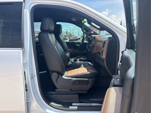 Used 2022 Chevrolet Silverado 3500 High Country w/ Safety Package II AWD/4WD image 16