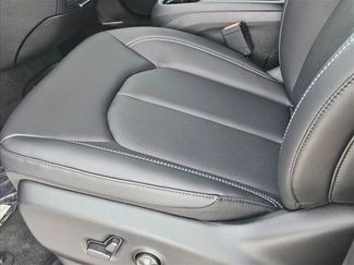 New 2026 Chrysler Pacifica Select FWD video 4