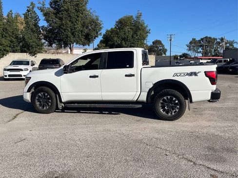 Used 2020 Nissan Titan PRO-4X w/ Pro-4x Convenience Package image 8