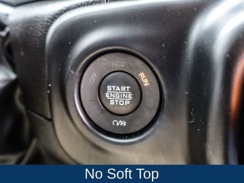 Used 2022 Jeep Wrangler Unlimited Sahara image 23