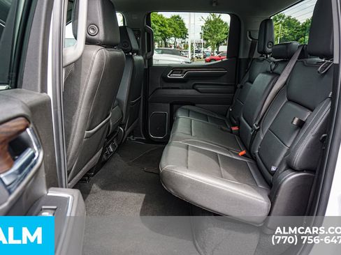 Used 2025 GMC Sierra 1500 SLT RWD image 22