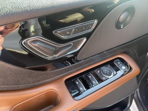 Used 2020 Lincoln Aviator Reserve w/ Elements Package Plus image 11