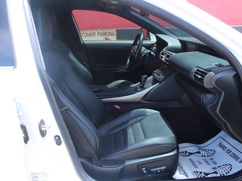 Used 2016 Lexus IS 200t w/ F Sport Package RWD image 12