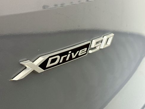 Used 2024 BMW iX xDrive50 w/ Premium Package AWD/4WD image 26