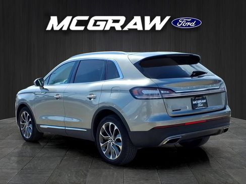 Used 2023 Lincoln Nautilus Reserve AWD/4WD image 6