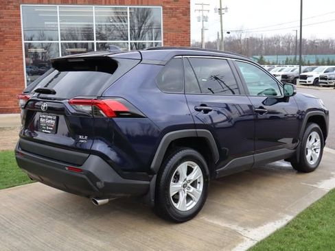 Used 2021 Toyota RAV4 XLE w/ Convenience Package image 33