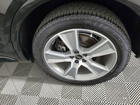 Used 2025 Audi Q5 2.0T Premium AWD/4WD image 6