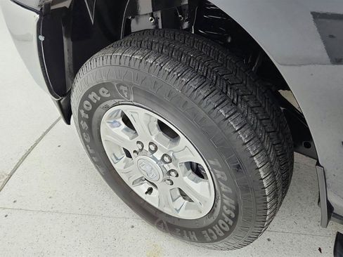Used 2026 RAM 2500 Big Horn AWD/4WD image 25