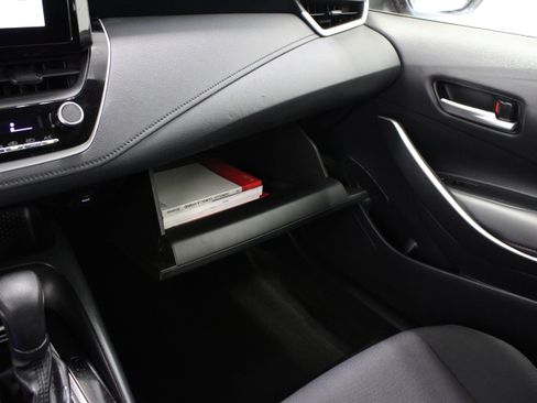 Used 2025 Toyota Corolla SE FWD image 21