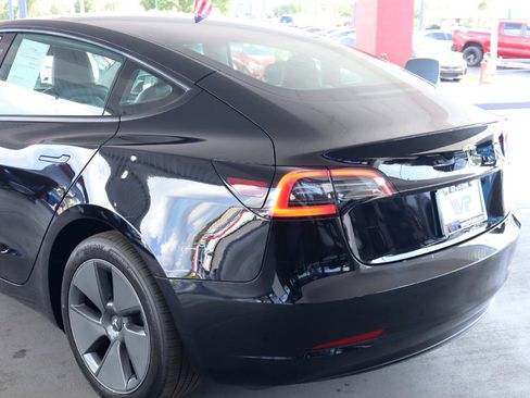 Used 2023 Tesla Model 3 Standard Range RWD image 9