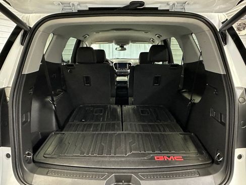 Used 2023 GMC Acadia SLE w/ Driver Convenience Package image 25