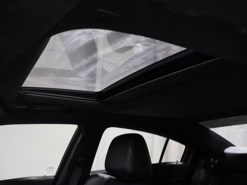 Used 2018 Dodge Charger GT image 10