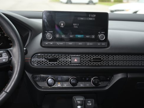 Certified 2024 Honda HR-V Sport image 16