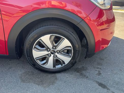 Used 2019 Kia Niro LX FWD image 11