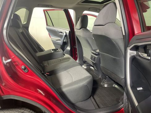 Used 2024 Toyota RAV4 XLE w/ Convenience Package AWD/4WD image 22