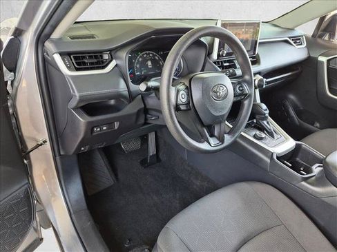 Certified 2025 Toyota RAV4 XLE AWD/4WD image 10