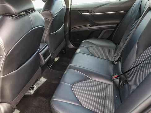 Certified 2022 Toyota Camry SE image 19