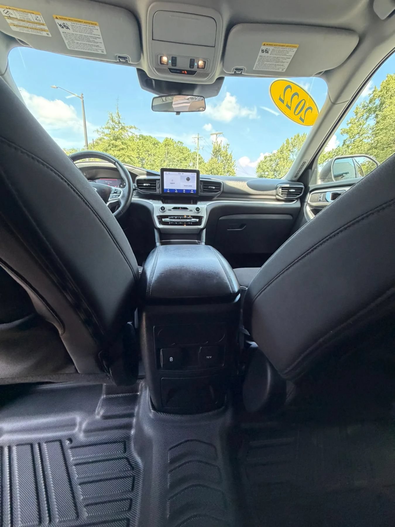 Used 2022 Ford Explorer XLT w/ Class IV Trailer Tow Package RWD image 22