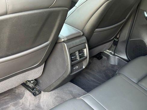 Certified 2025 Cadillac XT4 Premium Luxury FWD image 27