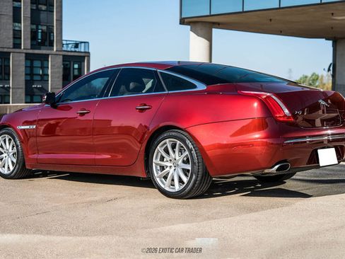 Used 2012 Jaguar XJ image 6