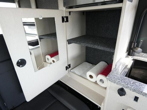 Used 2022 Mercedes-Benz Sprinter 2500 image 27