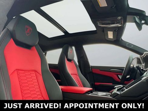 Used 2022 Lamborghini Urus AWD/4WD image 17