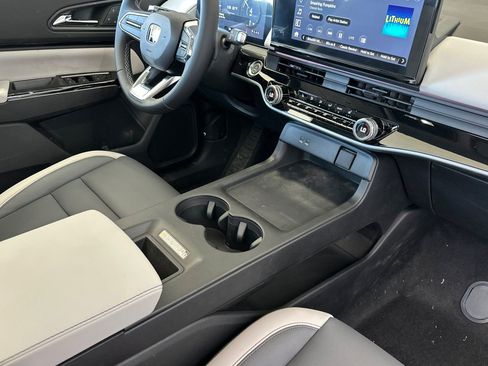 New 2026 Honda Prologue Touring image 18