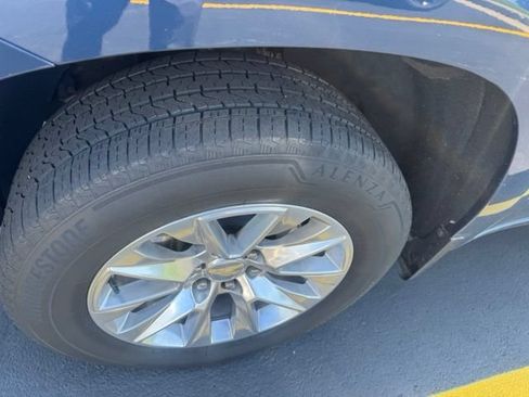 Used 2019 Chevrolet Silverado 1500 LTZ w/ LTZ Plus Package AWD/4WD image 5