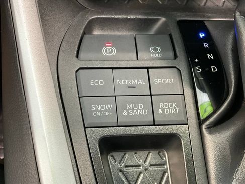 Certified 2023 Toyota RAV4 XLE AWD/4WD image 16