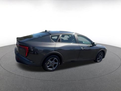 Used 2025 Kia K4 FWD image 12