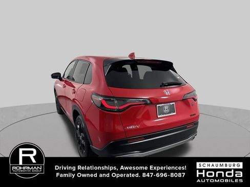 Certified 2025 Honda HR-V Sport image 32