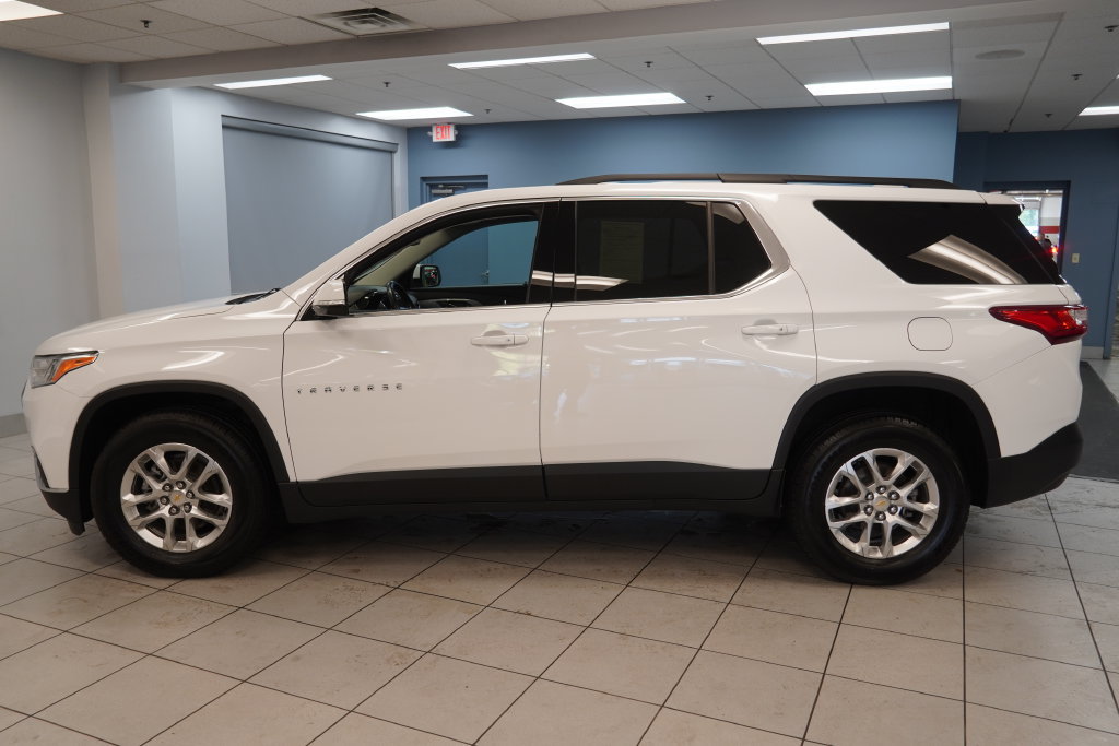 Used 2020 Chevrolet Traverse LT AWD/4WD image 2