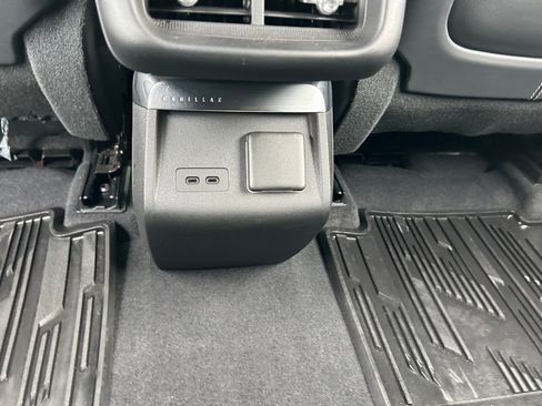 Used 2024 Cadillac Lyriq Sport image 44