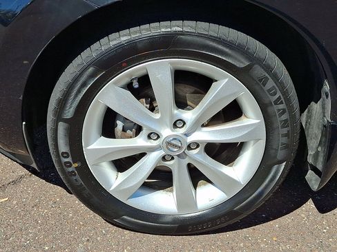 Used 2015 Nissan Versa Note SV FWD image 8