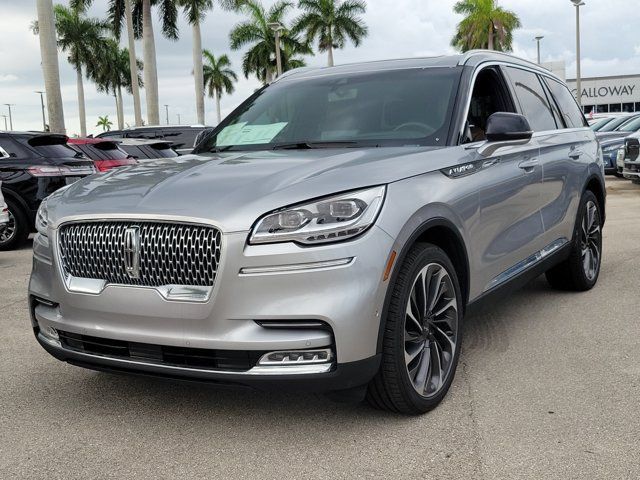 Certified 2020 Lincoln Aviator Reserve w/ Equipment Group 202A AWD/4WD image 3