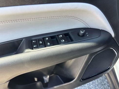 Used 2022 Jeep Compass Limited AWD/4WD image 10