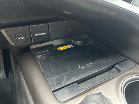 Used 2022 Toyota Camry XSE image 21