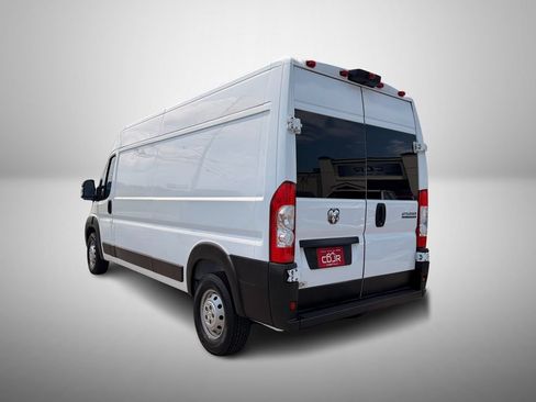 Used 2023 RAM ProMaster 2500 w/ Advance Safety Group (B) FWD image 3