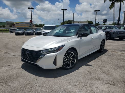 New 2025 Nissan Sentra SR w/ SR Premium Package image 26