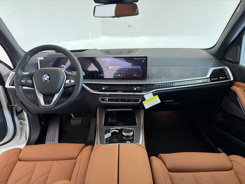 New 2026 BMW X5 xDrive50e AWD/4WD image 16
